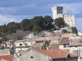 discover-the-town-of-beaucaire