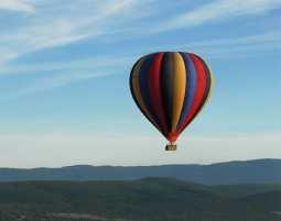 flight-in-a-montgolfiere-hot-air-balloon