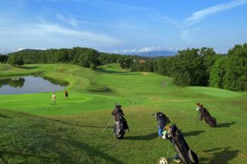 playing-golf-in-the-basque-region