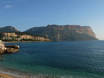 the-beautiful-beaches-of-cassis