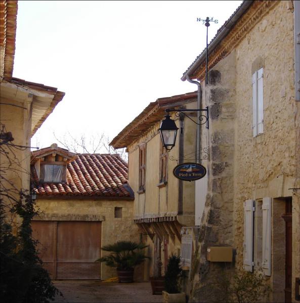 visite-the-village-of-saint-lary