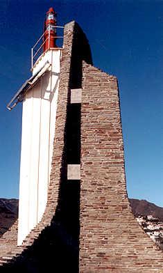 solar-lighthouse