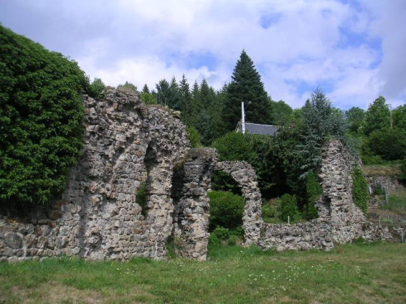 the-ruins-of-feniers