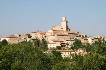 visit-the-provencal-village-of-fuveau