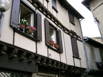 timber-frame-houses-in-labruguiere