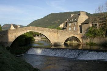 discover-the-city-of-mende