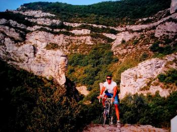 cycle-touring-in-laragne-monteglin