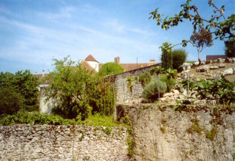 the-lanes-of-the-battlements
