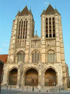 discover-the-cathedral-of-notre-dame-of-noyon