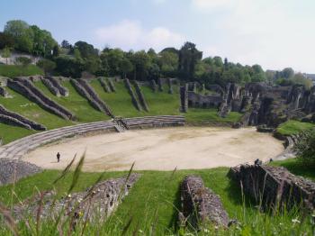 l-amphitheater-arenas-in-saintes