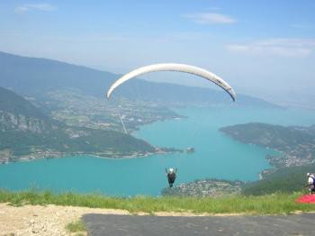 paragliding-hang-gliding