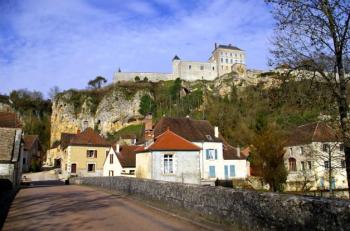 stop-in-mailly-le-chateau